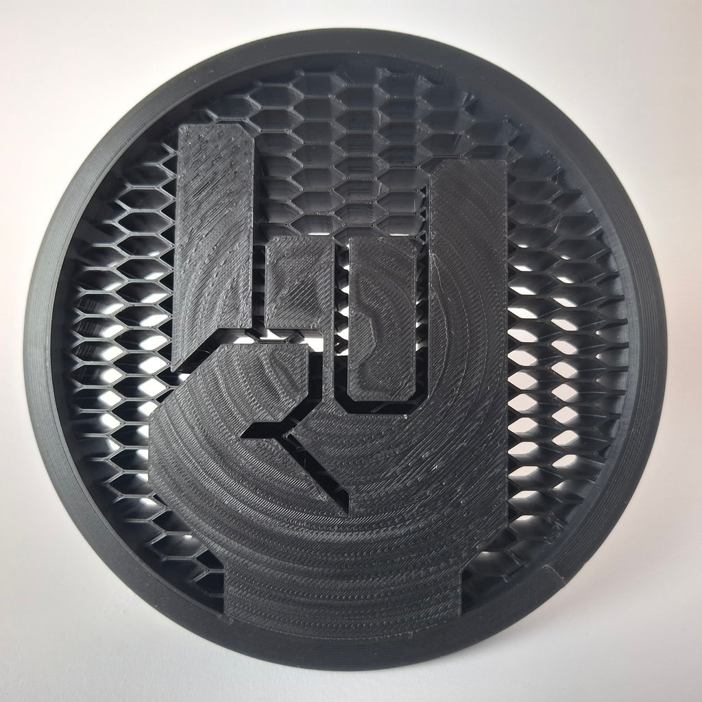 1.	VW Kühlergrill Emblem Rock n Roll Eckig 3D Druck Frontansicht