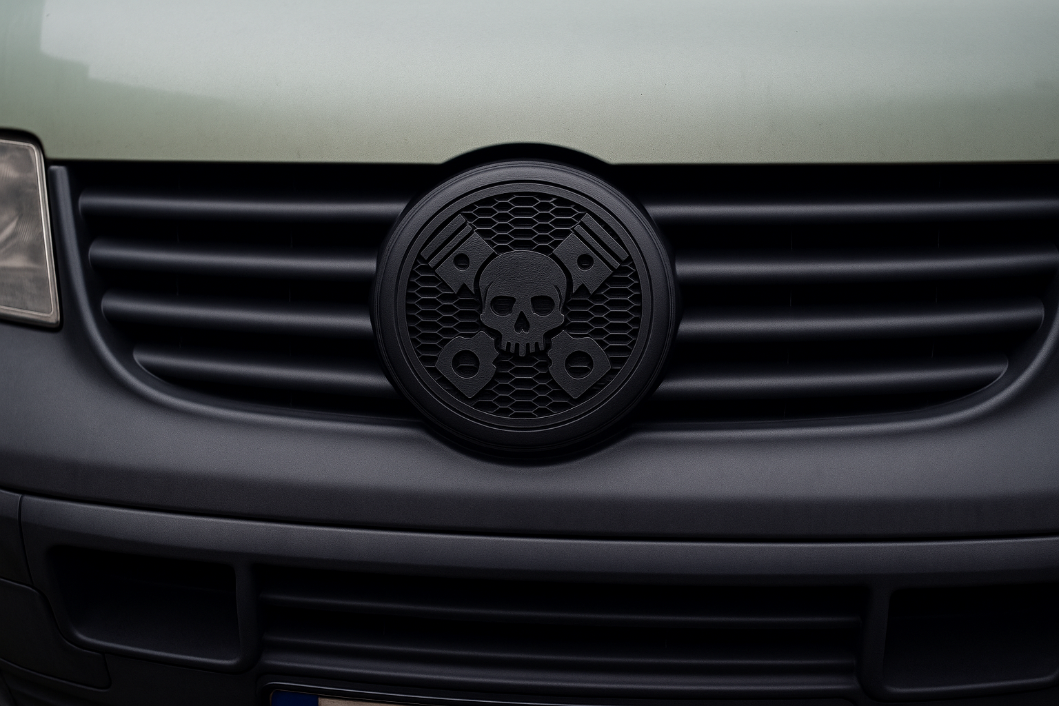 Startseite Banner Auto mit Custom Emblem